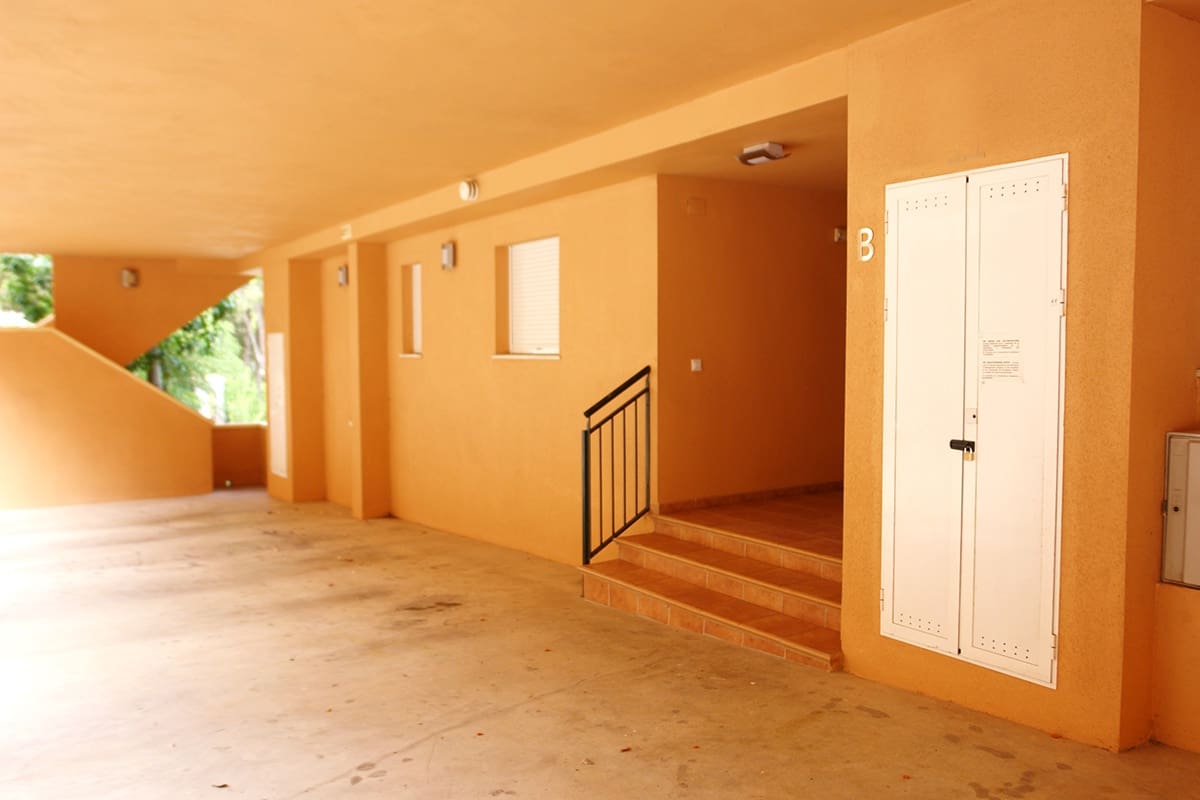 2 quarto Apartamento para venda em Denia com piscina garagem - 220 000 € (Ref: 9679185)