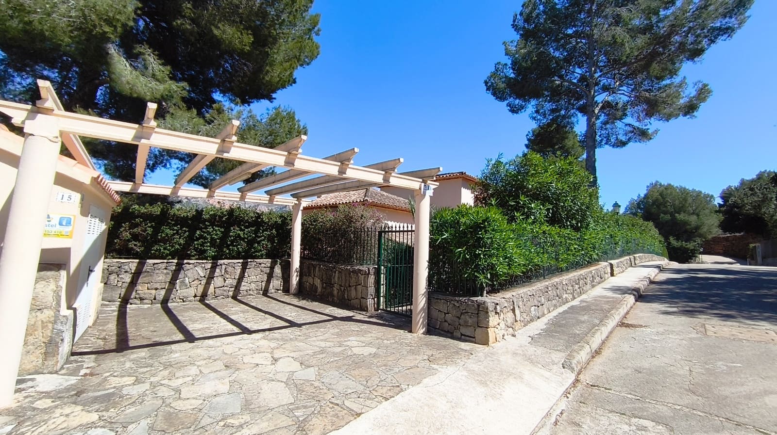 4 makuuhuone Huvila myytävänä paikassa Denia mukana uima-altaan 
autotalli - 555 000 € (Ref: 9793174)