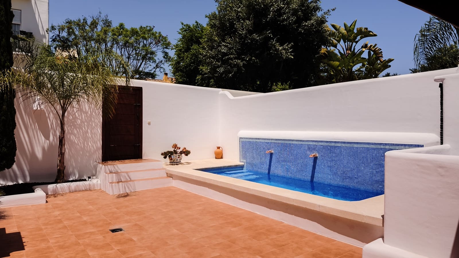 4 bedroom Townhouse for sale in Denia with pool garage - € 525,000 (Ref: 9827464)