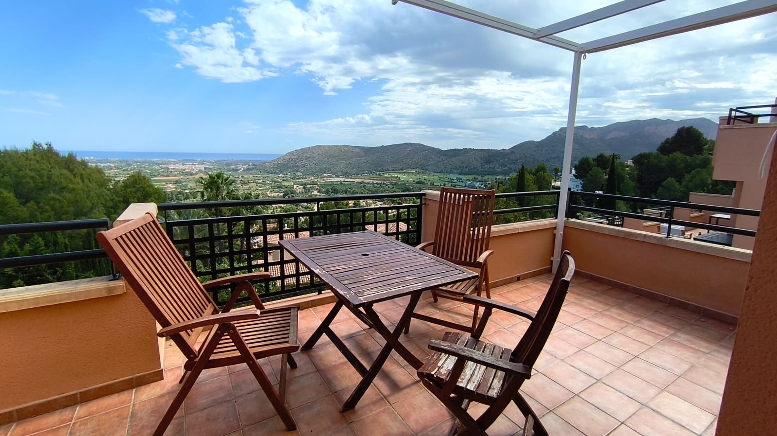 2 soverom Penthouse til salgs i Denia med svømmebasseng garasje - € 240 000 (Ref: 9832210)