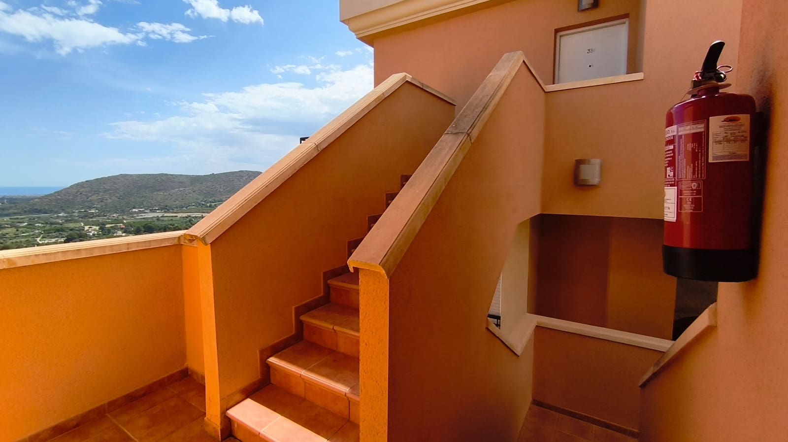 2 soverom Penthouse til salgs i Denia med svømmebasseng garasje - € 240 000 (Ref: 9832210)