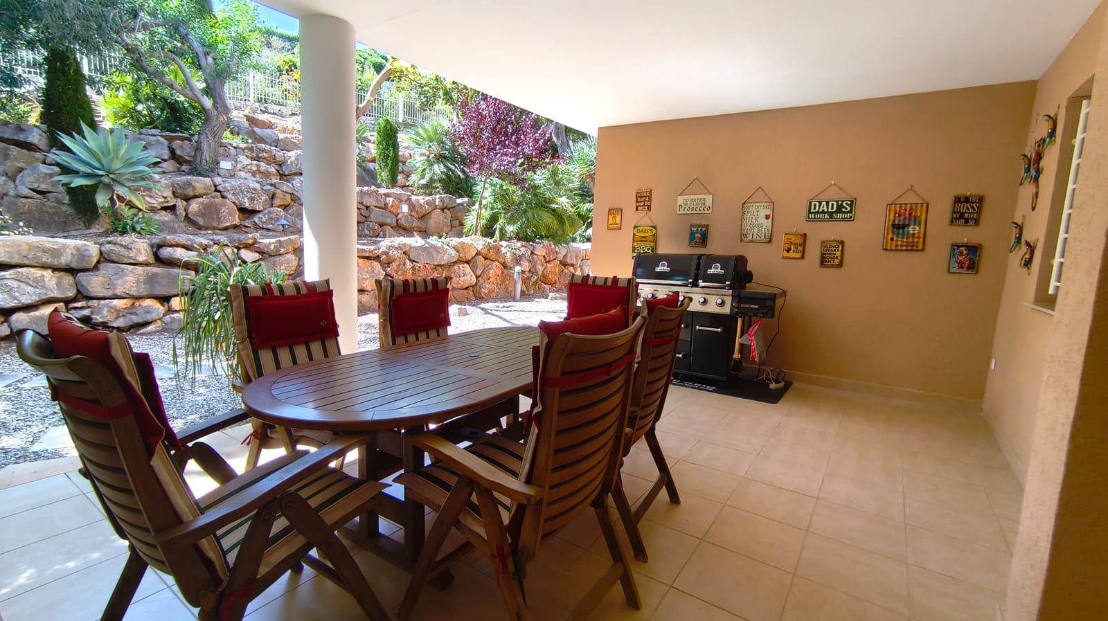 3 bedroom Apartment for sale in Denia with pool garage - € 550,000 (Ref: 9865887)