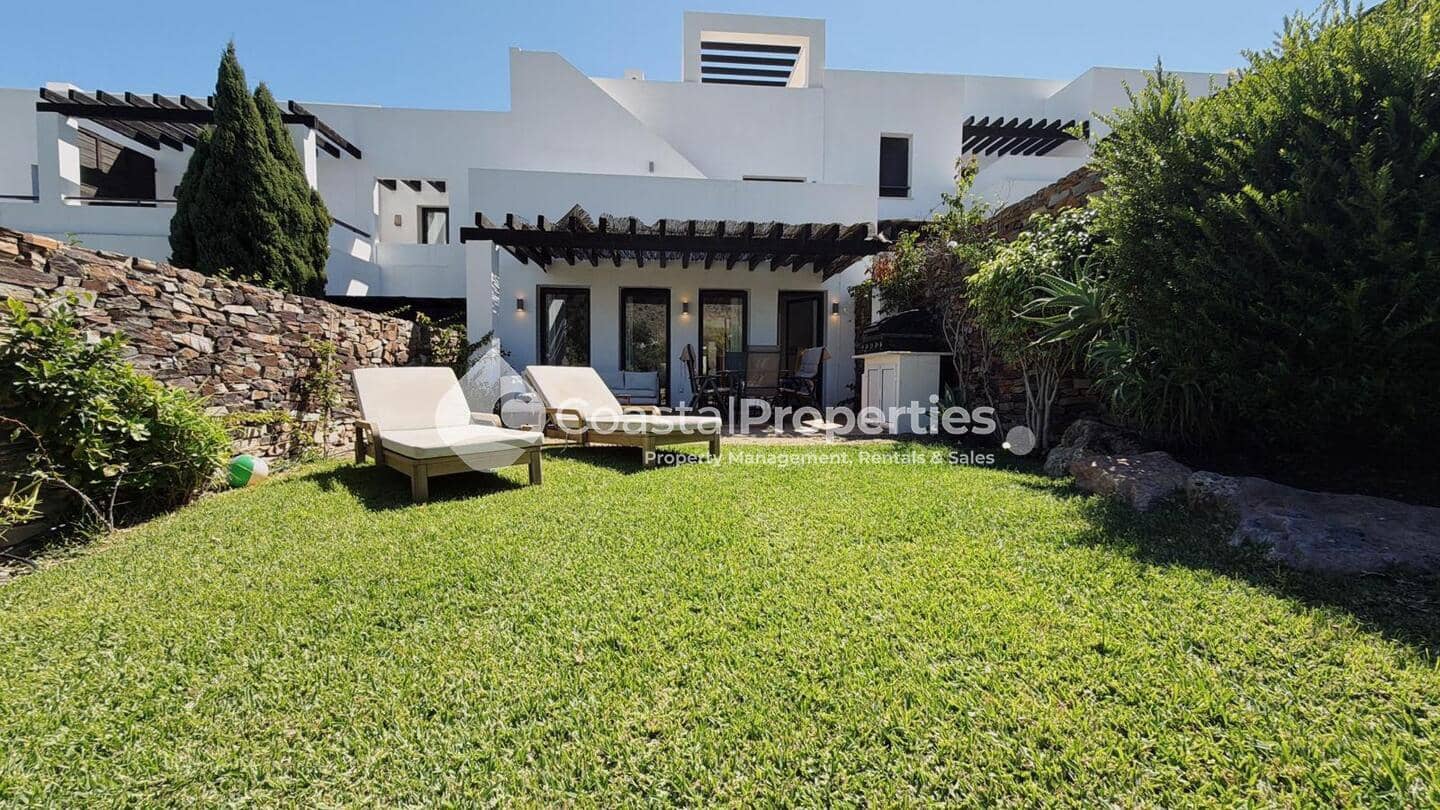 3 bedroom Townhouse for sale in Mojacar with pool garage - € 650,000 (Ref: 10060604)