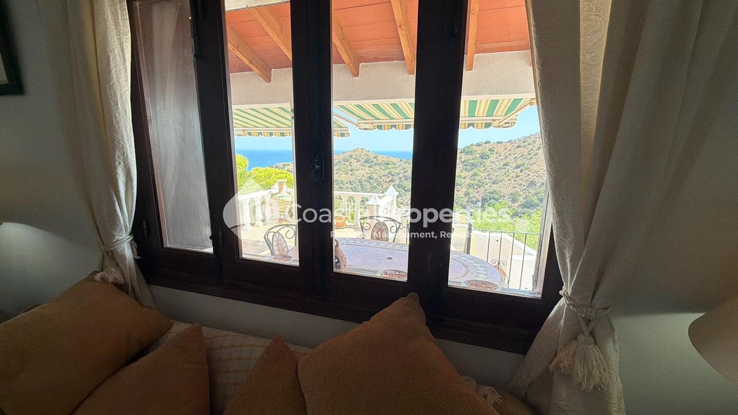3 Zimmer Villa zu verkaufen in La Parata mit Pool - 550.000 € (Ref: 10073332)