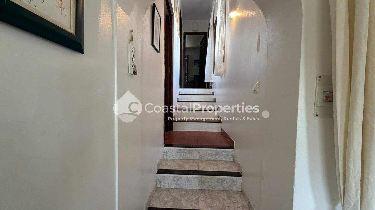 3 Zimmer Villa zu verkaufen in La Parata mit Pool - 550.000 € (Ref: 10073332)