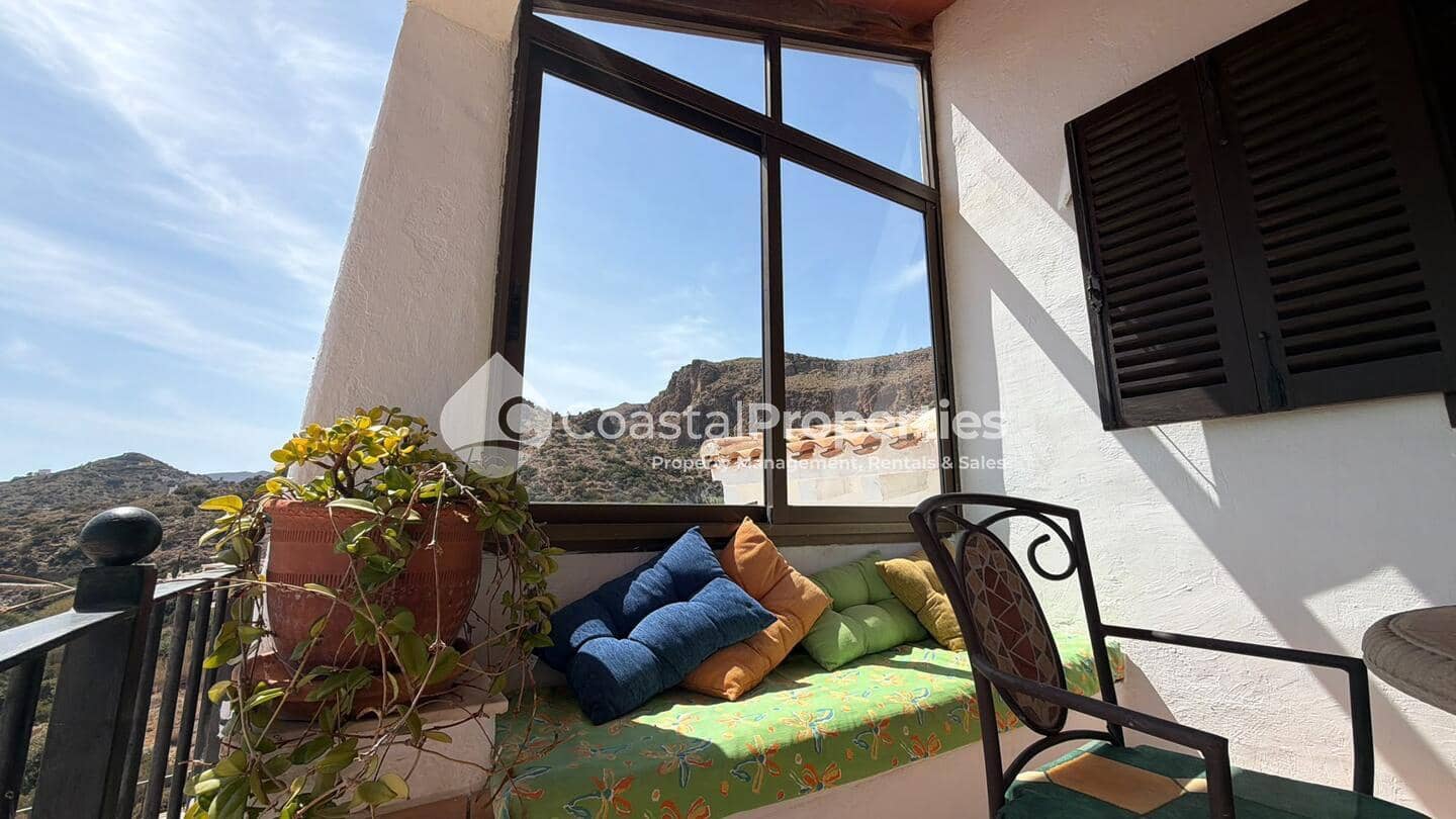 3 Zimmer Villa zu verkaufen in La Parata mit Pool - 550.000 € (Ref: 10073332)