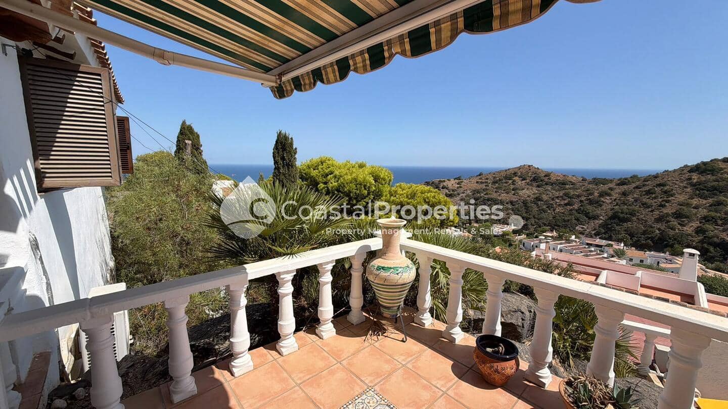 3 Zimmer Villa zu verkaufen in La Parata mit Pool - 550.000 € (Ref: 10073332)