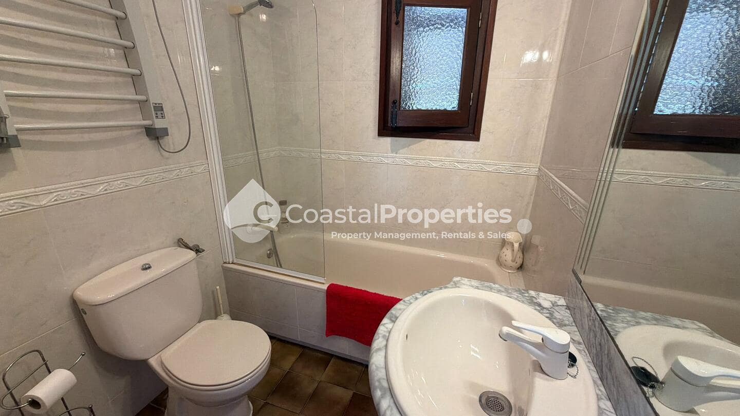 3 Zimmer Villa zu verkaufen in La Parata mit Pool - 550.000 € (Ref: 10073332)