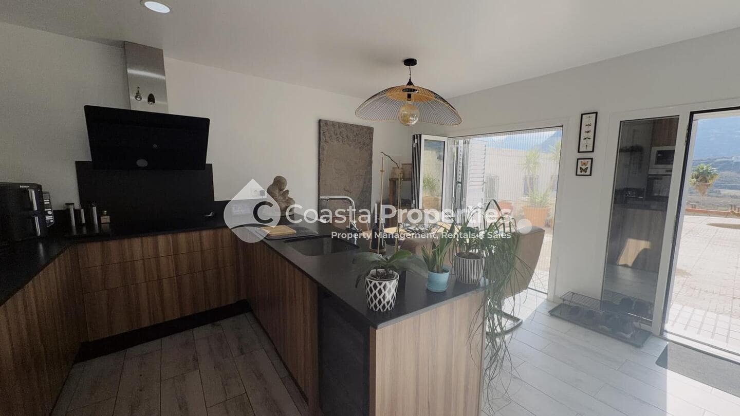 2 bedroom Apartment for rent in Turre with garage - € 600 (Ref: 10158430)