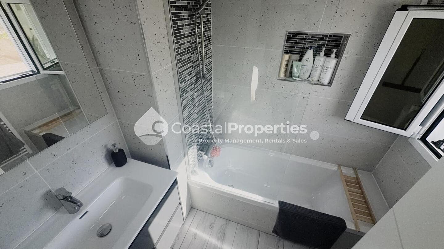 2 bedroom Apartment for rent in Turre with garage - € 600 (Ref: 10158430)