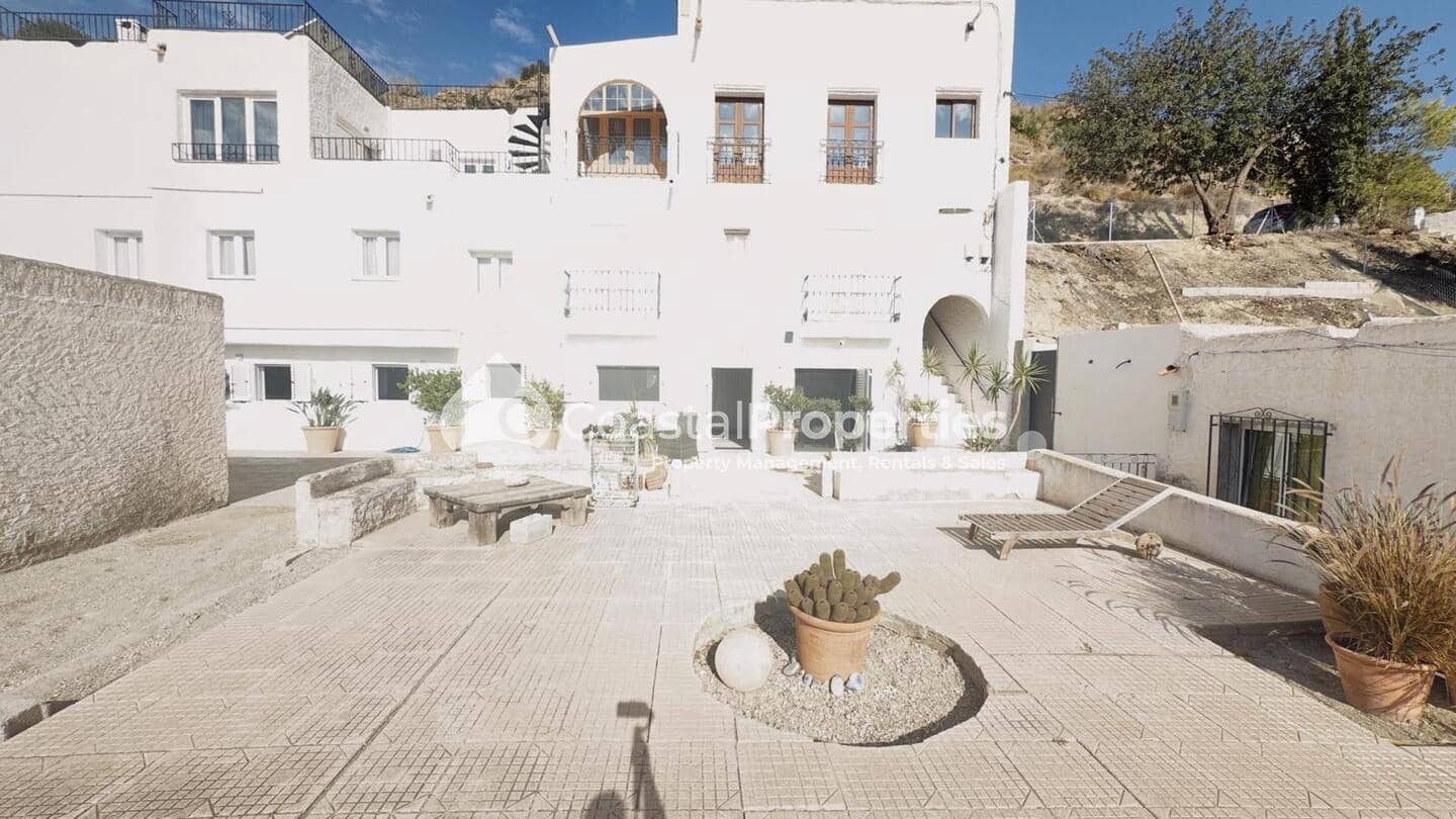 2 bedroom Apartment for rent in Turre with garage - € 600 (Ref: 10158430)