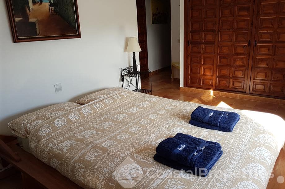 4 bedroom Villa for holiday rental in Turre with pool - € 1,519 (Ref: 5244494)