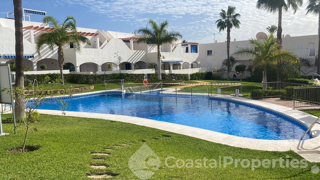 2 bedroom Apartment for holiday rental in Turre with pool - € 819 (Ref: 5244512)