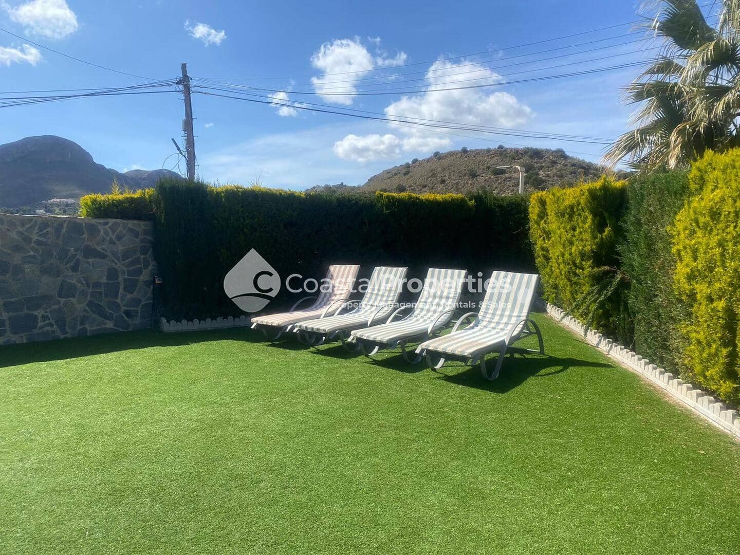 3 bedroom Villa for sale in El Cortijo Grande with pool garage - € 270,000 (Ref: 8318798)