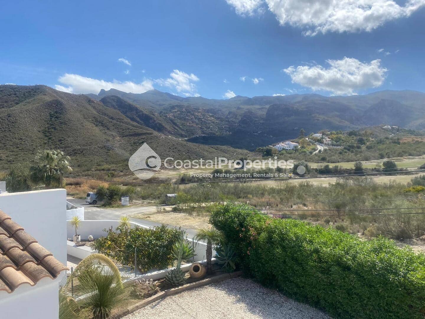 3 bedroom Villa for sale in El Cortijo Grande with pool garage - € 270,000 (Ref: 8318798)