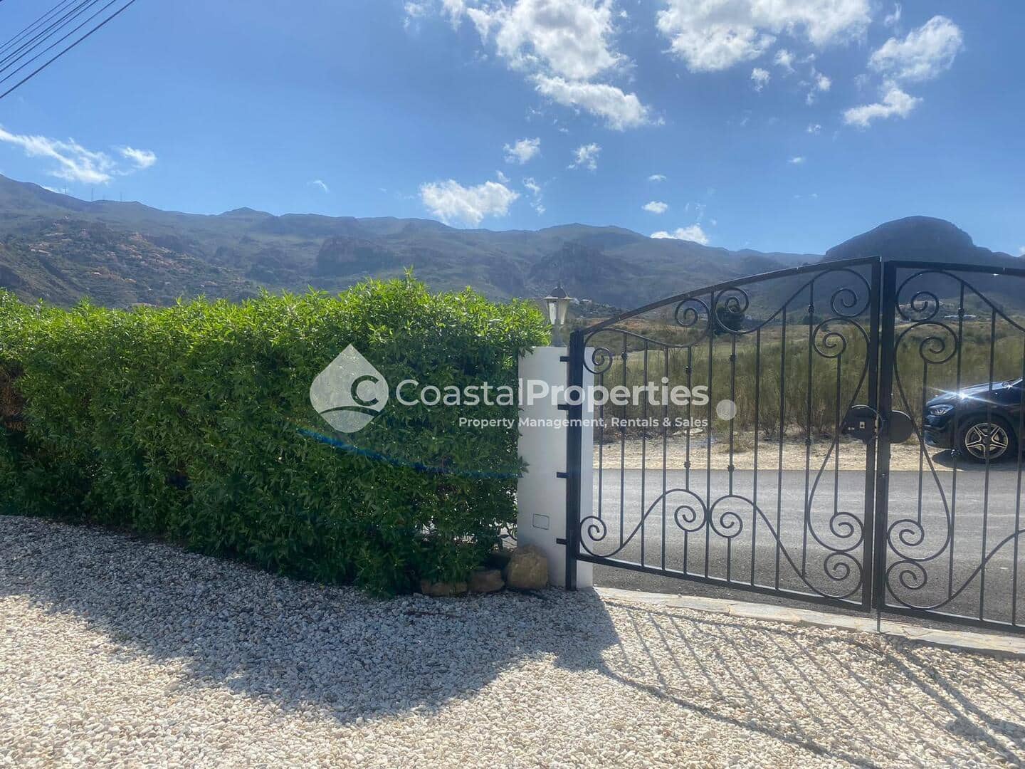 3 bedroom Villa for sale in El Cortijo Grande with pool garage - € 270,000 (Ref: 8318798)