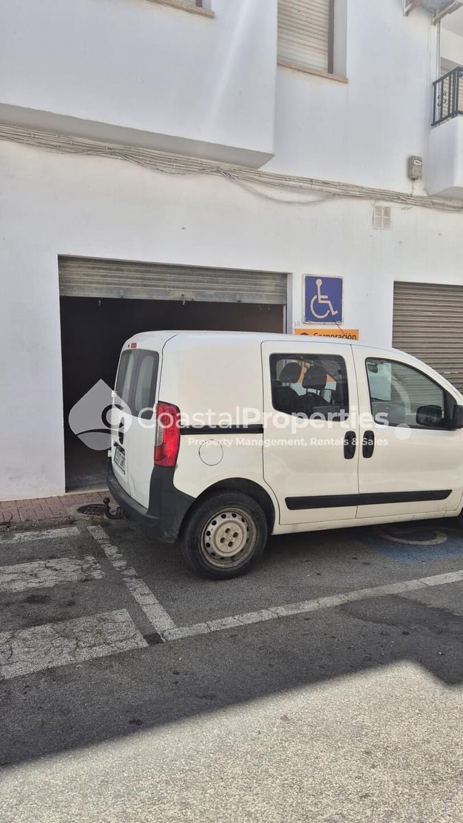 4 bedroom Apartment for sale in Mojacar with garage - € 155,000 (Ref: 8553120)