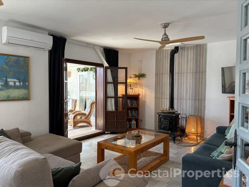 4 sovrum Villa för semesterbostäder i Turre med pool garage - 1 575 € (Ref: 8589479)