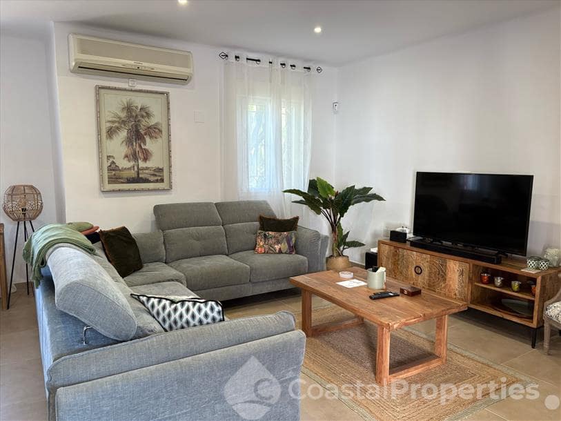   3 soveværelse   ferieVilla i Turre   med   swimmingpool   - € 1.400 (Ref: 8769054)