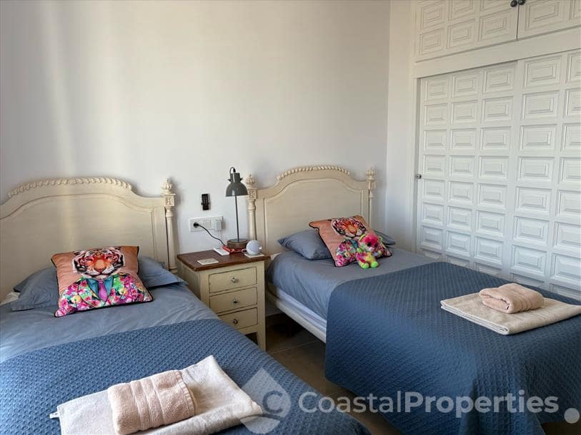   3 soveværelse   ferieVilla i Turre   med   swimmingpool   - € 1.400 (Ref: 8769054)