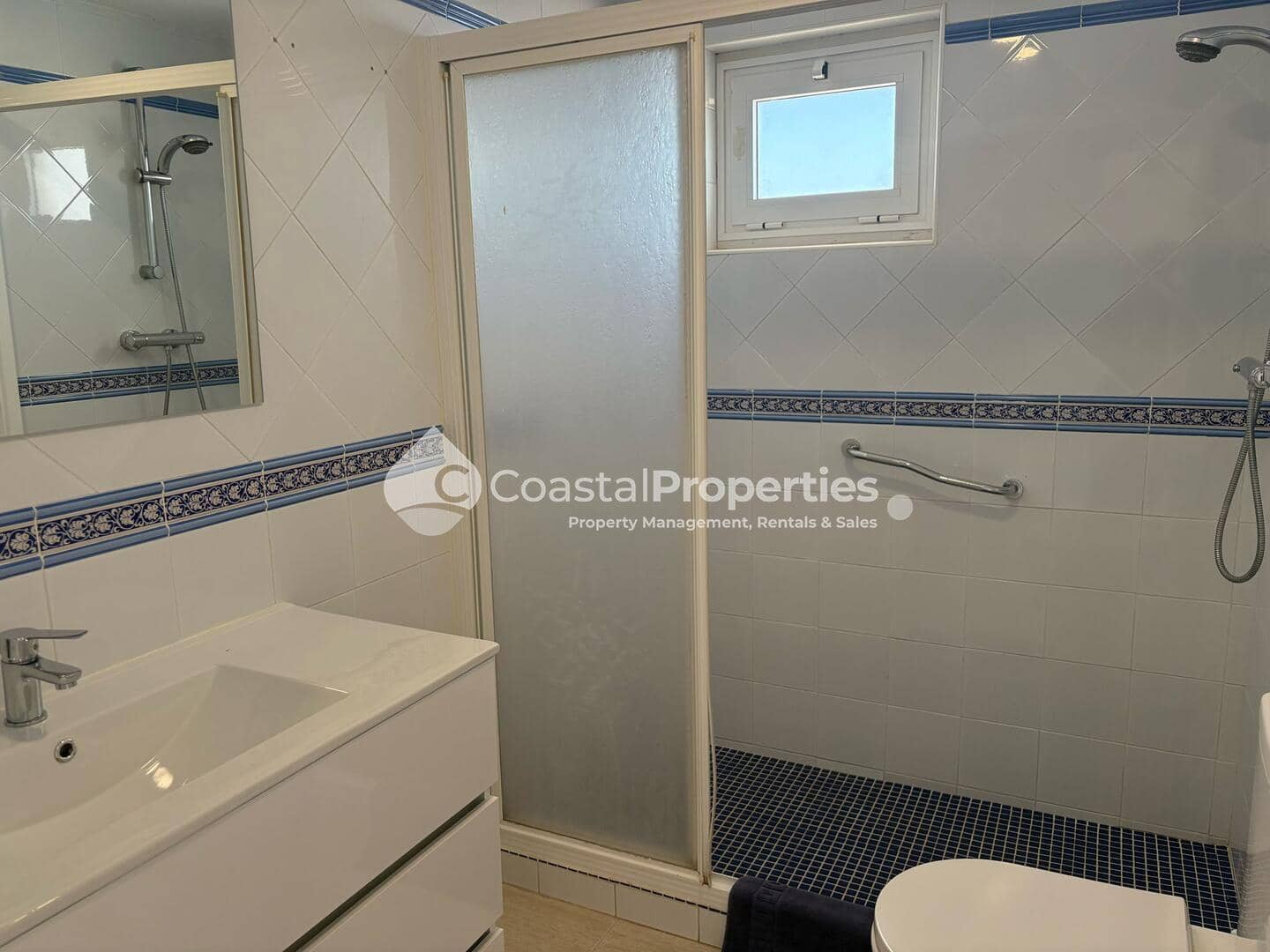 2 bedroom Apartment for sale in Mojacar with pool - € 238,000 (Ref: 8912284)