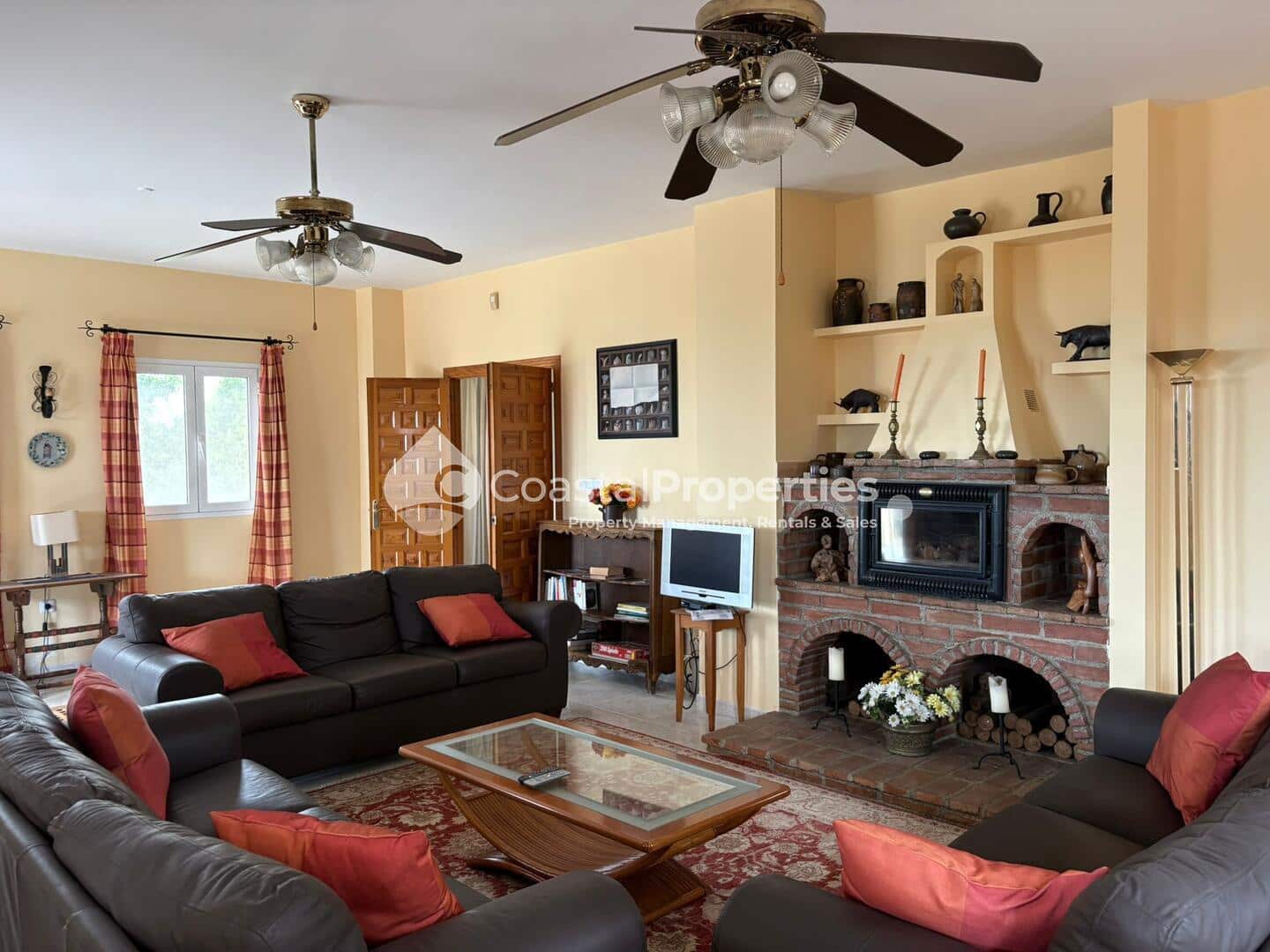 4 makuuhuone Huvila myytävänä paikassa Mojacar mukana uima-altaan - 725 000 € (Ref: 9125912)