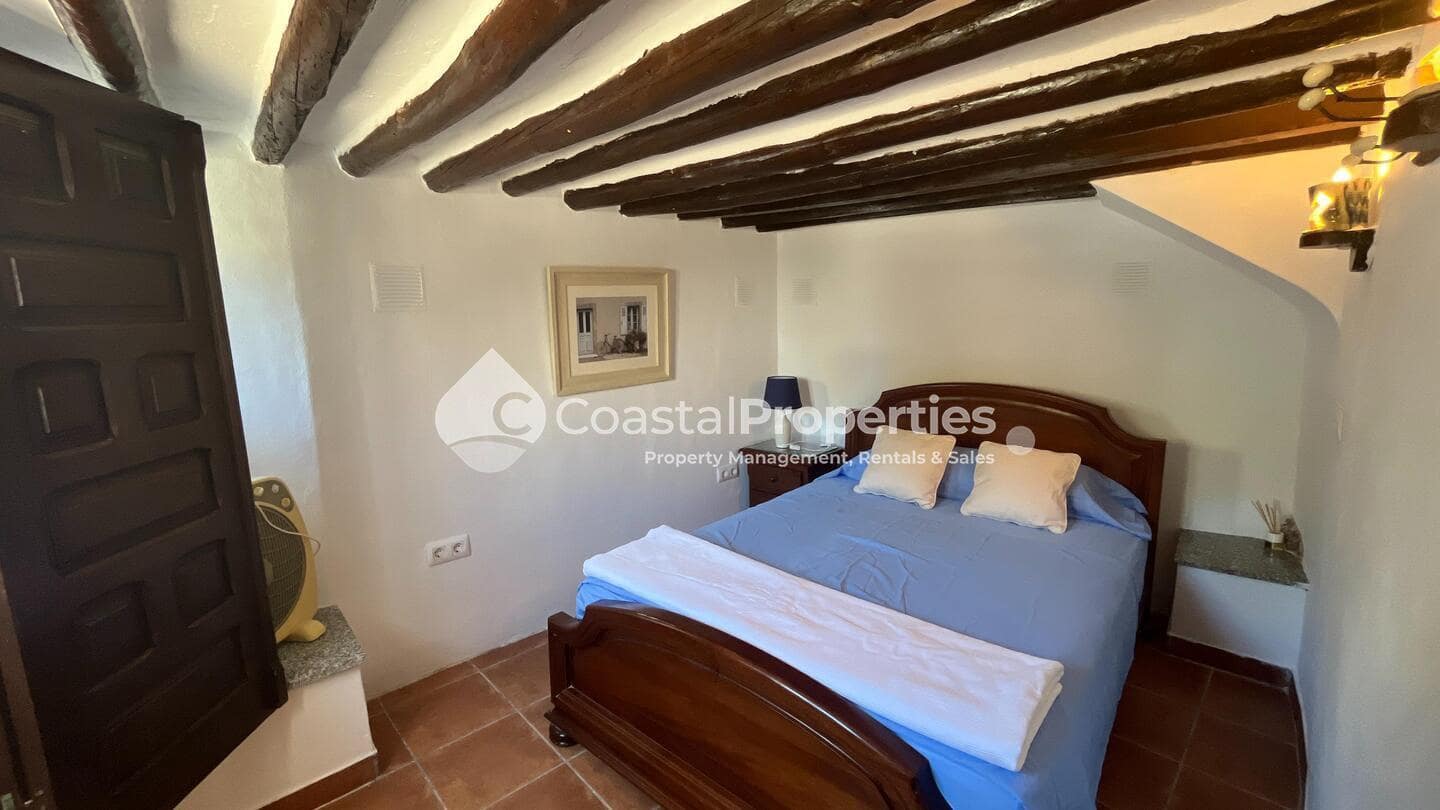 9 makuuhuone Omakotitalo myytävänä paikassa Mojacar - 350 000 € (Ref: 9449707)