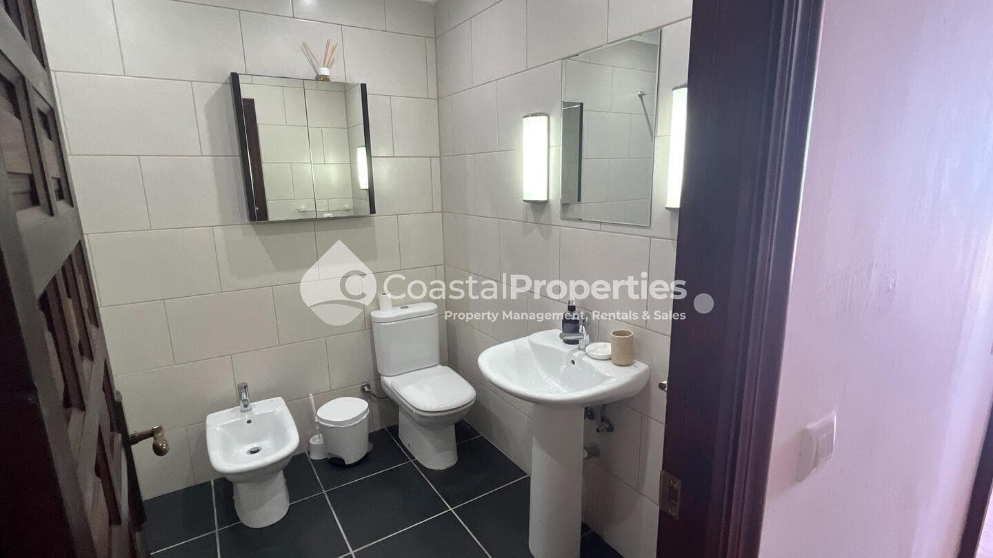 9 makuuhuone Omakotitalo myytävänä paikassa Mojacar - 350 000 € (Ref: 9449707)