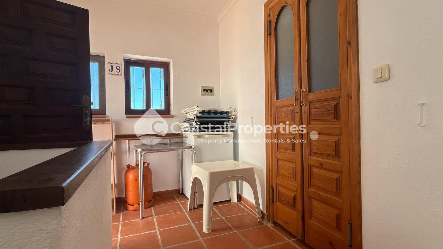 9 makuuhuone Omakotitalo myytävänä paikassa Mojacar - 350 000 € (Ref: 9449707)