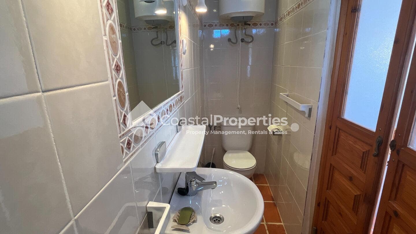 9 makuuhuone Omakotitalo myytävänä paikassa Mojacar - 350 000 € (Ref: 9449707)