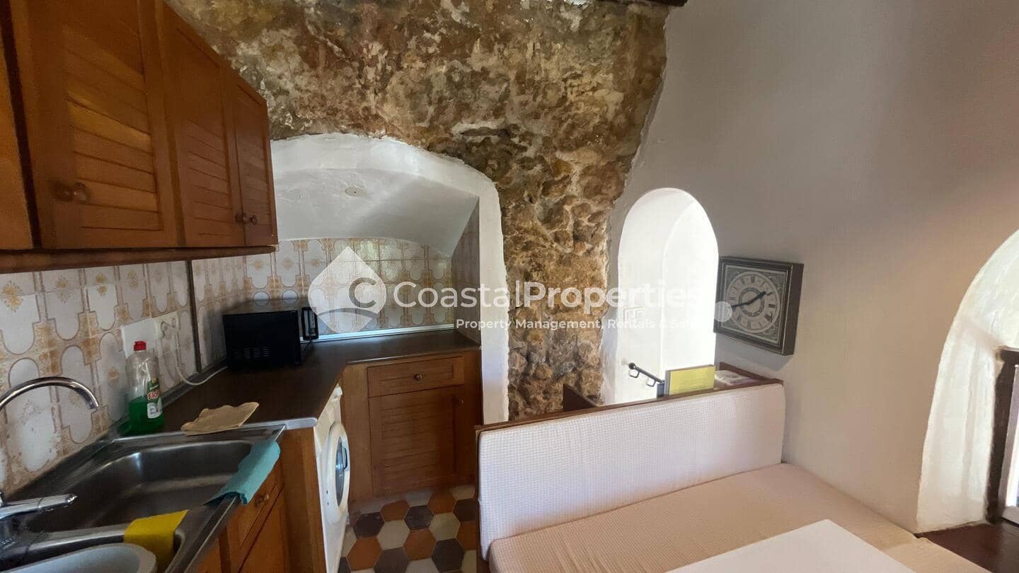 9 makuuhuone Omakotitalo myytävänä paikassa Mojacar - 350 000 € (Ref: 9449707)