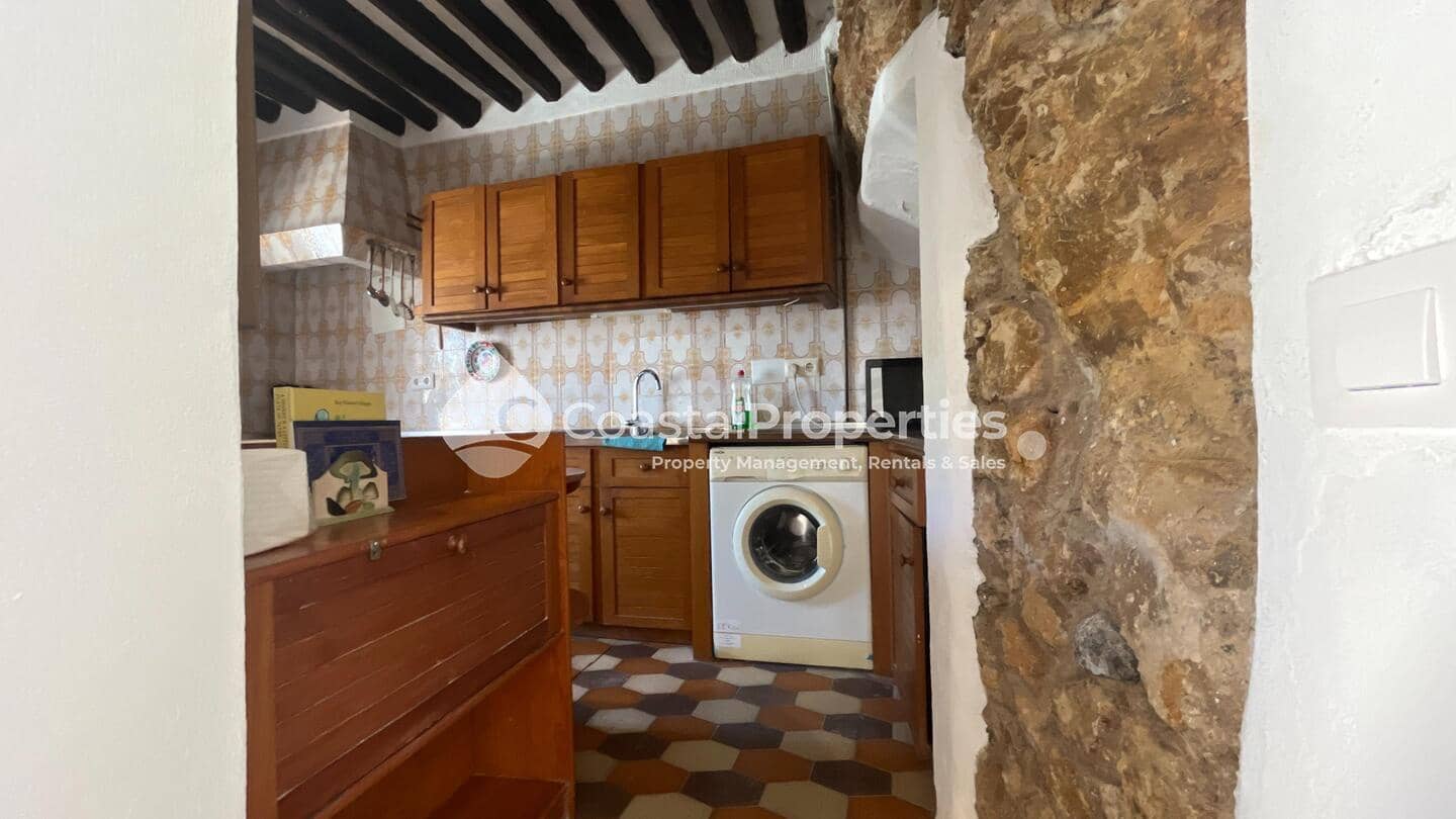 9 makuuhuone Omakotitalo myytävänä paikassa Mojacar - 350 000 € (Ref: 9449707)