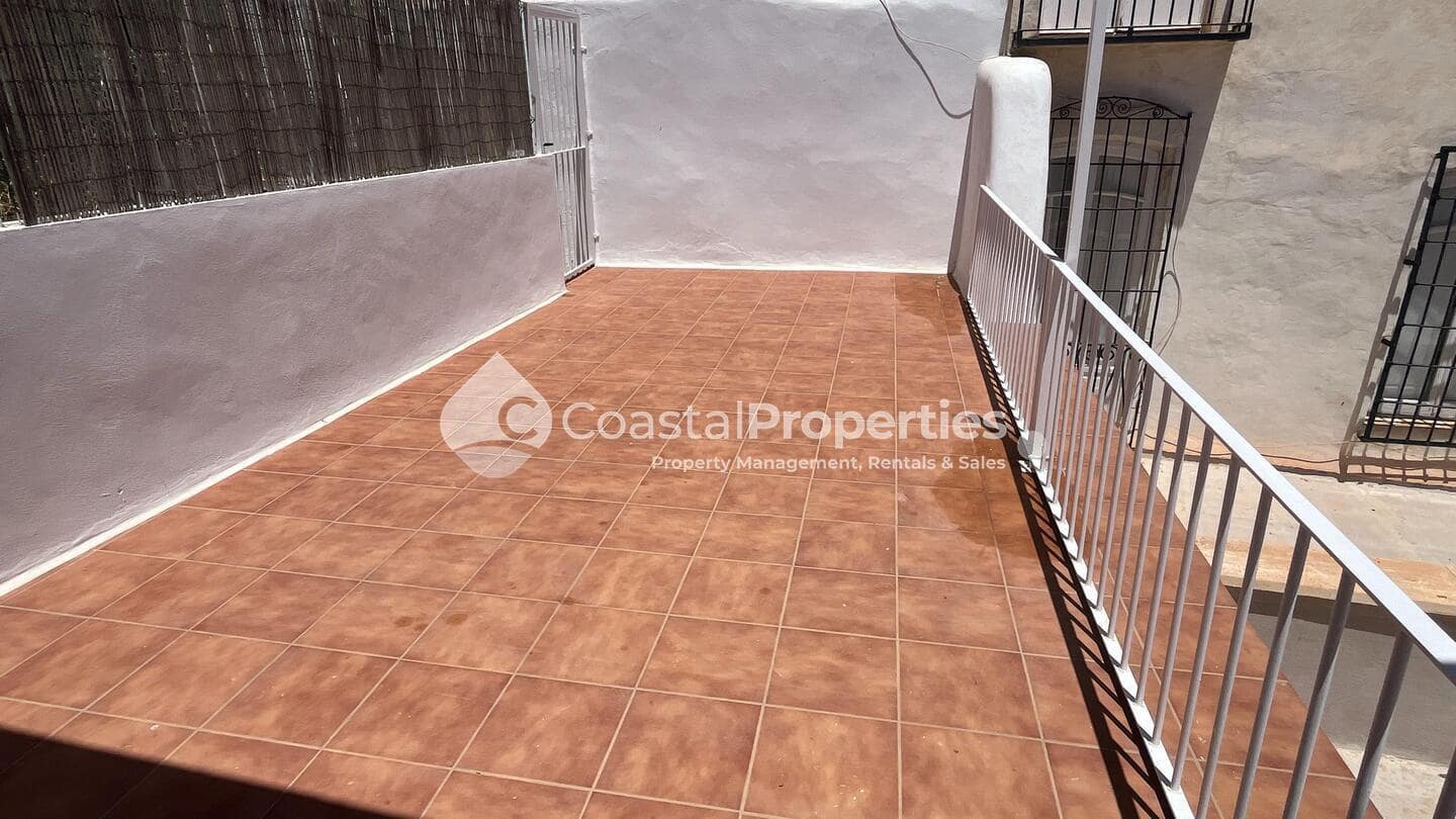 9 makuuhuone Omakotitalo myytävänä paikassa Mojacar - 350 000 € (Ref: 9449707)