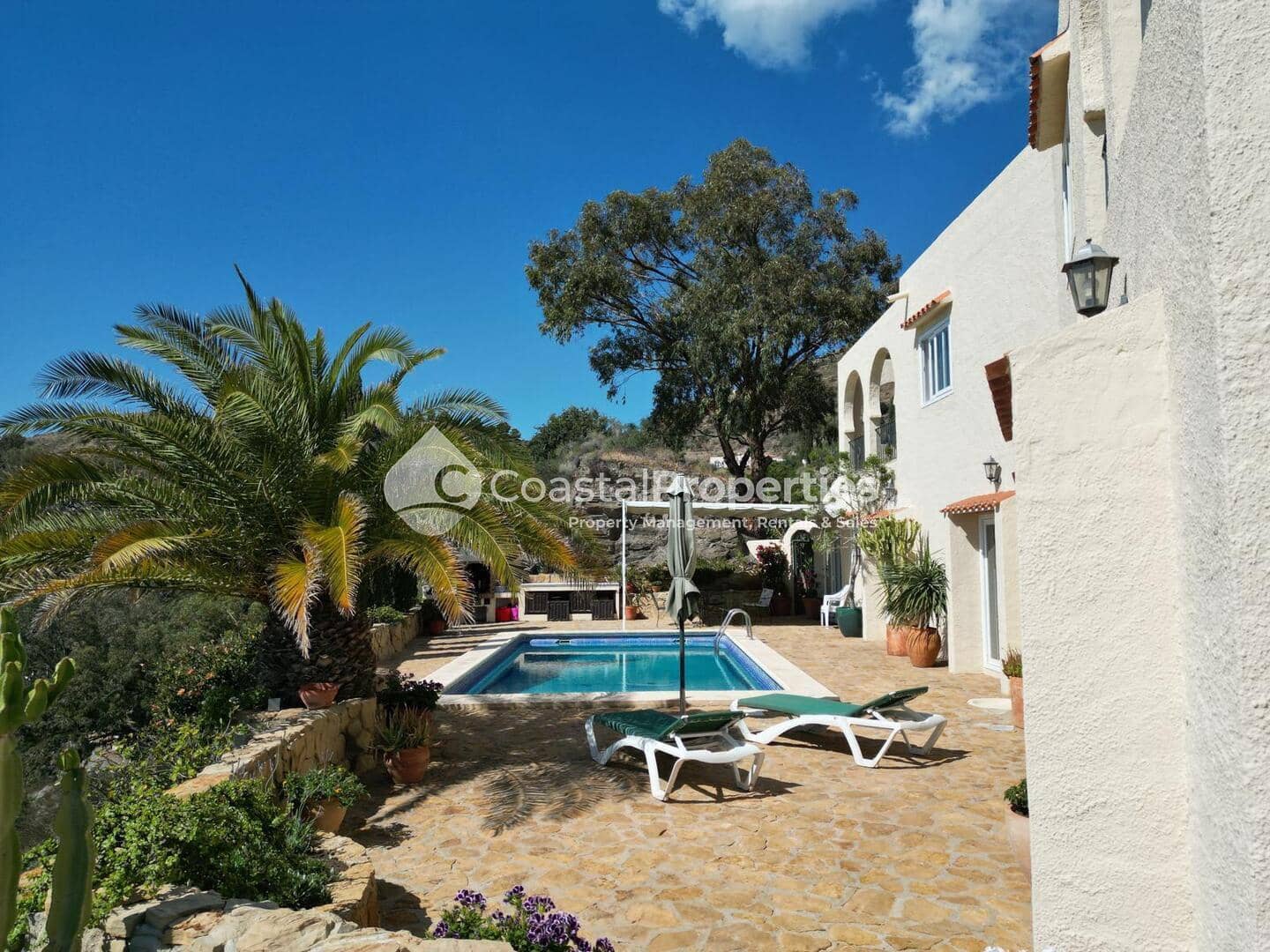 4 bedroom Villa for sale in Mojacar with pool garage - € 695,000 (Ref: 9834651)