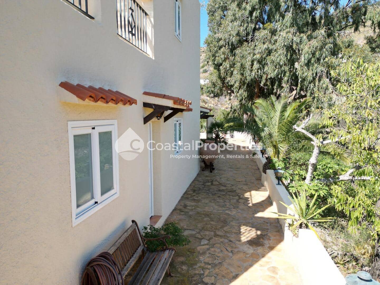 4 bedroom Villa for sale in Mojacar with pool garage - € 695,000 (Ref: 9834651)