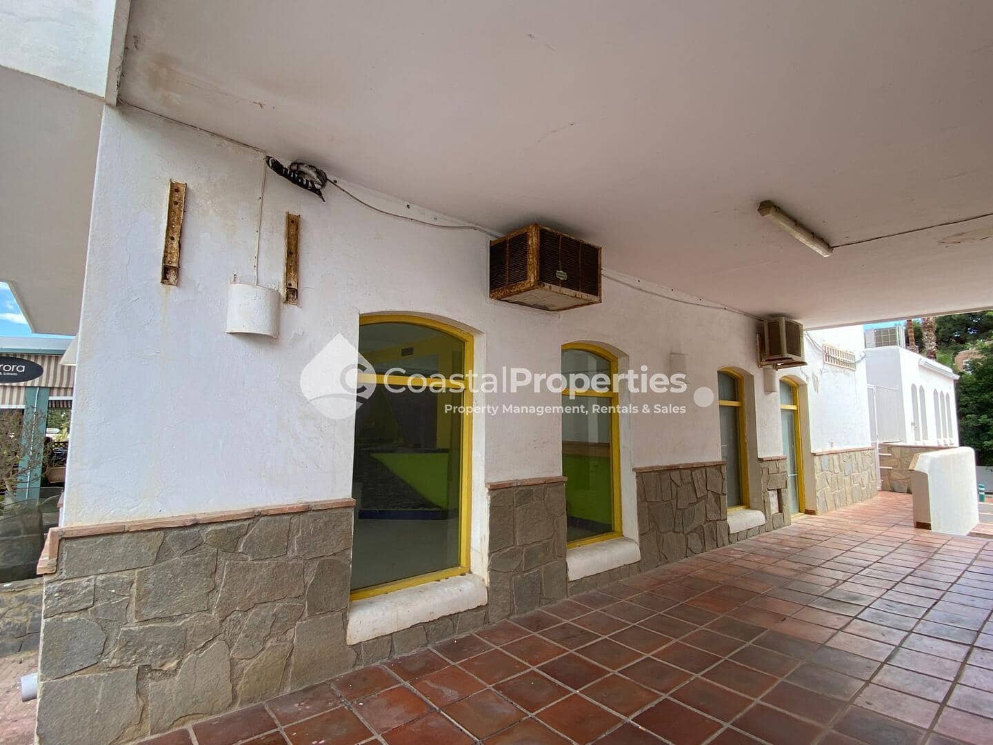 Comercial para arrendar em Mojacar - 1 650 € (Ref: 9844469)