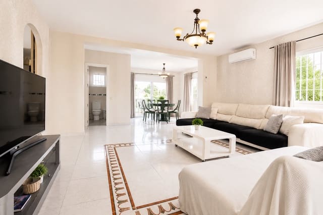 4 quarto Moradia para venda em La Nucia - 549 000 € (Ref: 10002484)