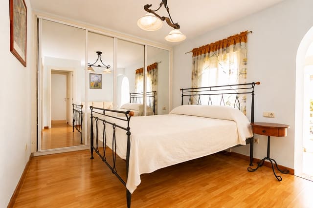 4 quarto Moradia para venda em La Nucia - 549 000 € (Ref: 10002484)