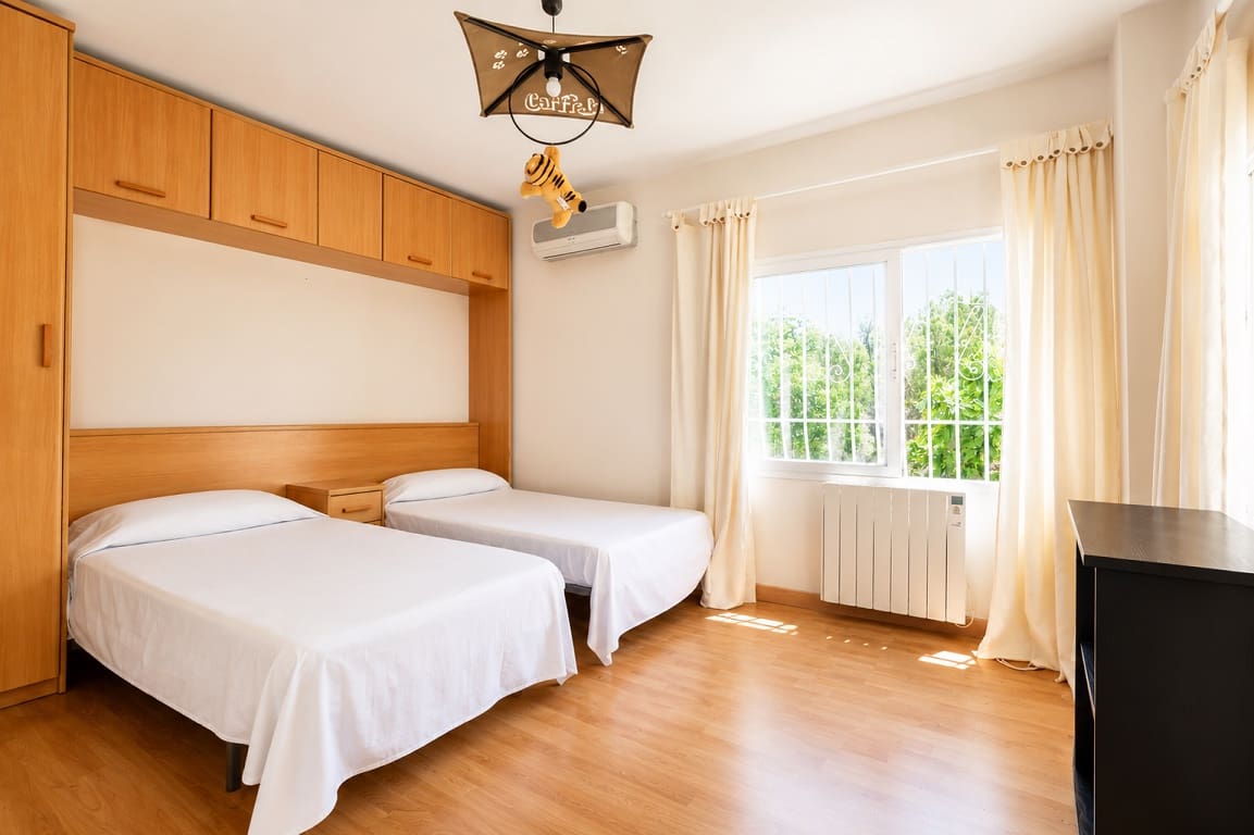 4 quarto Moradia para venda em La Nucia - 549 000 € (Ref: 10002484)