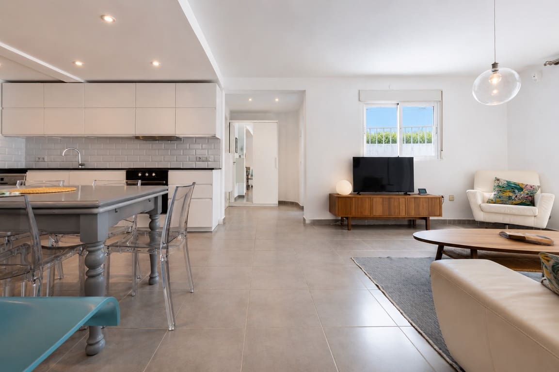 5 sypialnia Willa na sprzedaż w La Nucia z basenem garażem - 595 000 € (Ref: 10002485)