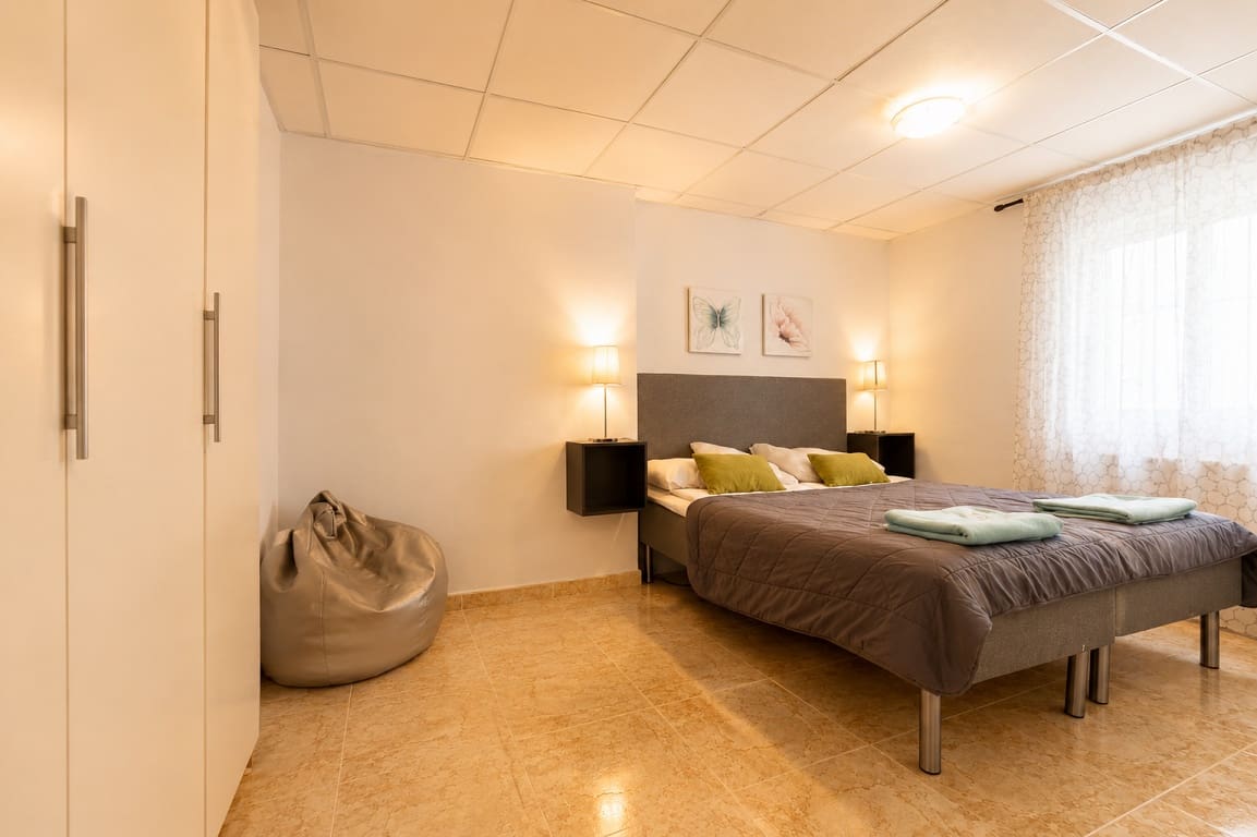5 sypialnia Willa na sprzedaż w La Nucia z basenem garażem - 595 000 € (Ref: 10002485)