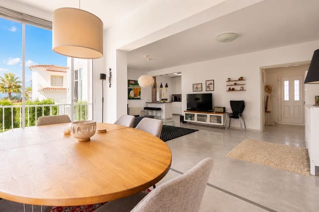 5 sypialnia Willa na sprzedaż w La Nucia z basenem garażem - 595 000 € (Ref: 10002485)