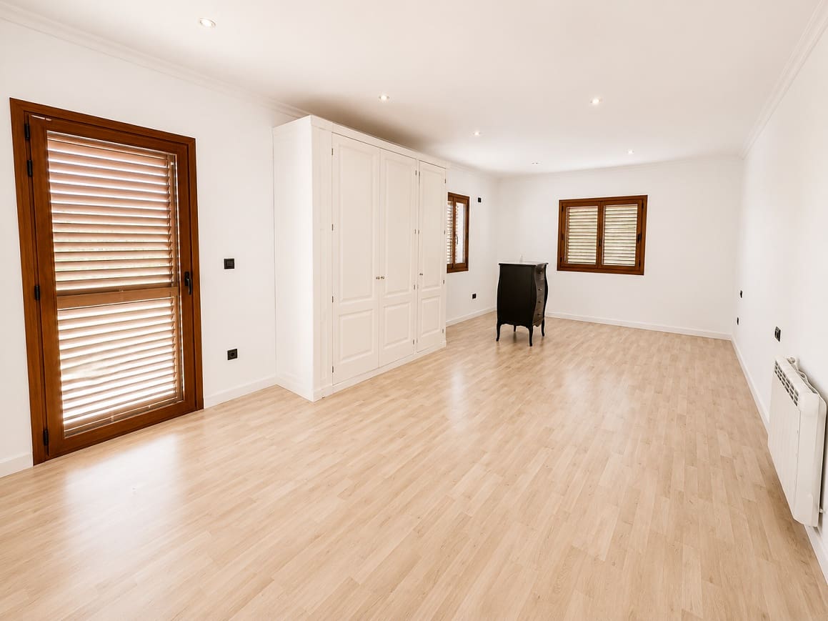 7 quarto Moradia para arrendar em La Nucia com piscina garagem - 3 800 € (Ref: 10005032)