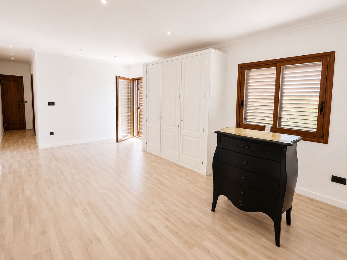 7 quarto Moradia para arrendar em La Nucia com piscina garagem - 3 800 € (Ref: 10005032)