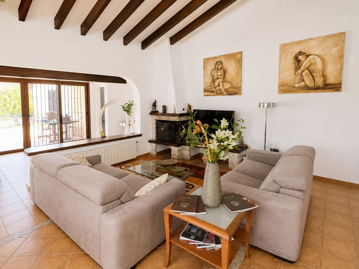 7 quarto Moradia para arrendar em La Nucia com piscina garagem - 3 800 € (Ref: 10005032)
