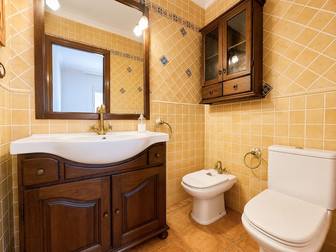 7 quarto Moradia para arrendar em La Nucia com piscina garagem - 3 800 € (Ref: 10005032)