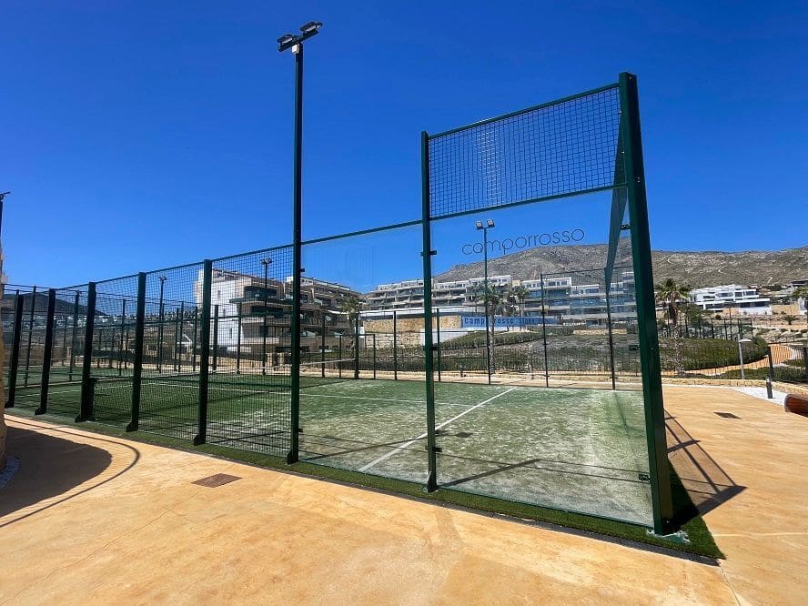 Apartamento de 3 habitaciones en Finestrat en venta con piscina garaje - 645.000 € (Ref: 10044465)