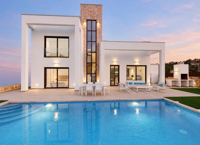 Chalet de 5 habitaciones en Finestrat en venta con piscina garaje - 859.900 € (Ref: 10057979)