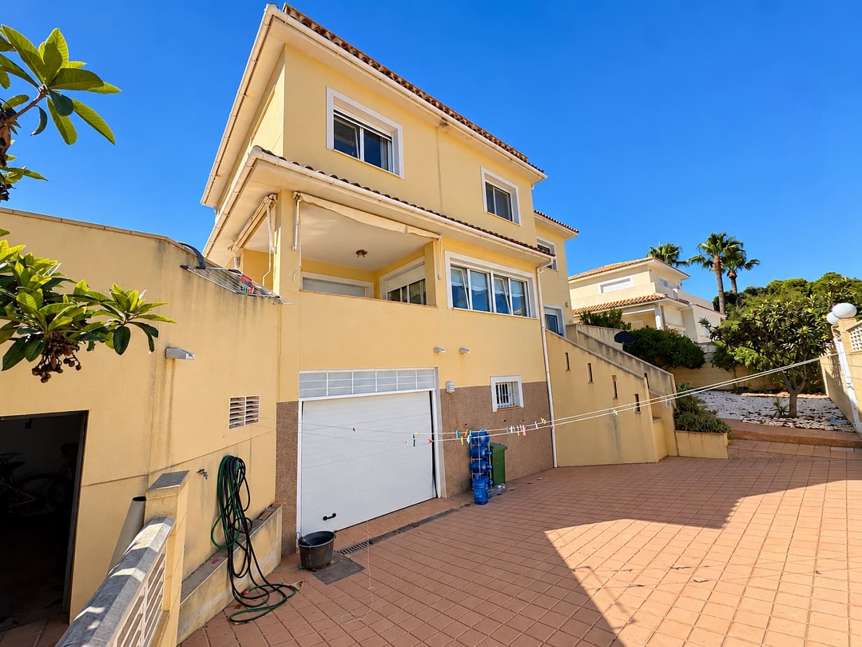 5 chambre Villa/Maison à vendre à Altea avec piscine garage - 649 900 € (Ref: 10080456)