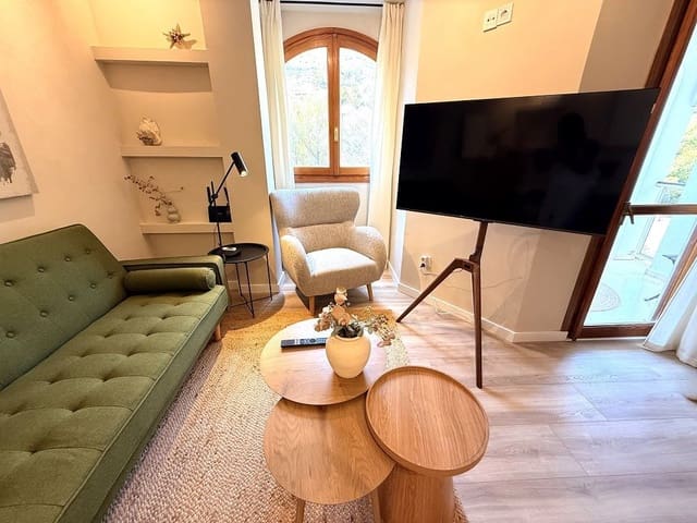 Apartamento de 2 habitaciones en Altea en alquiler con piscina garaje - 950 € (Ref: 10099663)